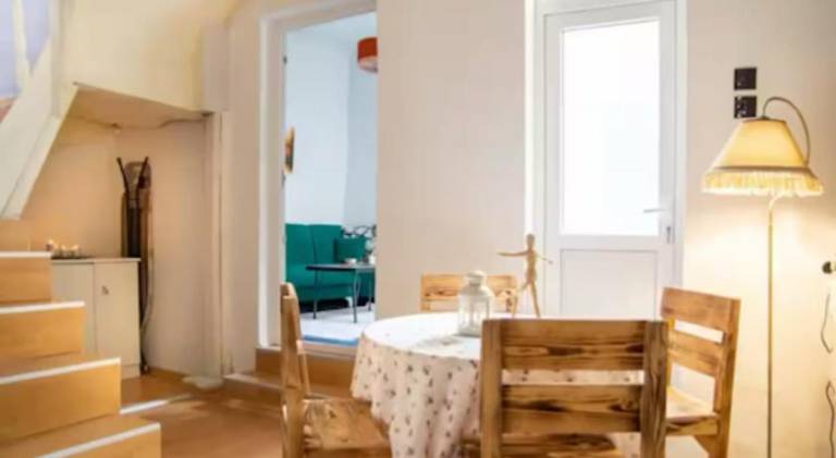Villa with patio & yard | Close to Konak Square — photo 3