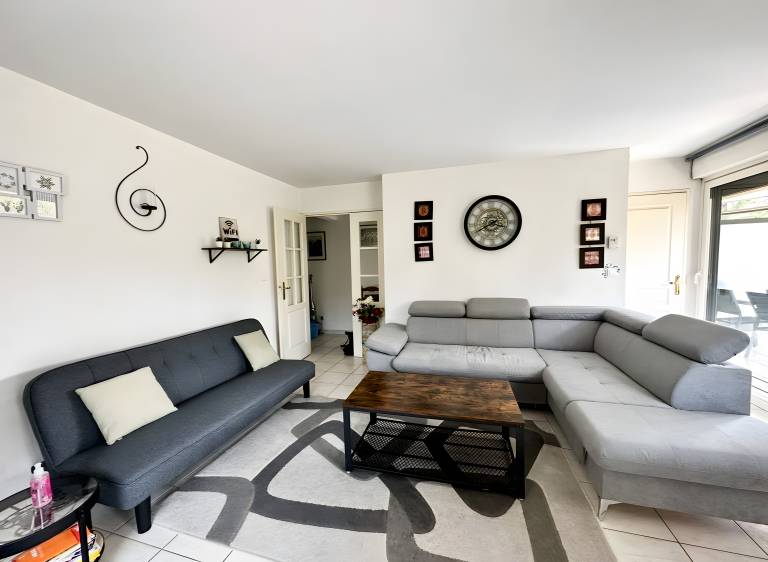 De Standing Avignon Apartment with Wi-Fi and Air Conditioning — photo 3