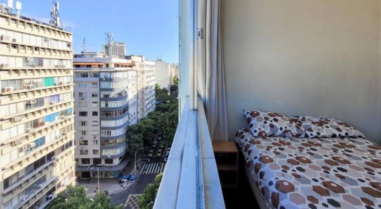 Apartment with 1 room for 4 persons in Leme