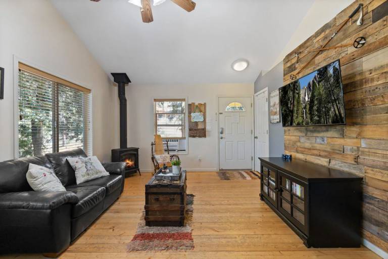 House  Tuolumne