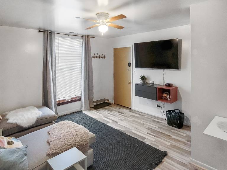 Apartment  Bay City