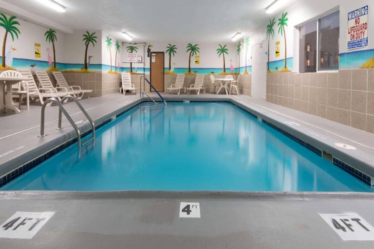 Days Inn by Wyndham Kansas City International Airport — photo 2
