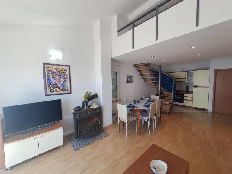 Apartment with patio & barbecue | Sea view | Pet-friendly — photo 2