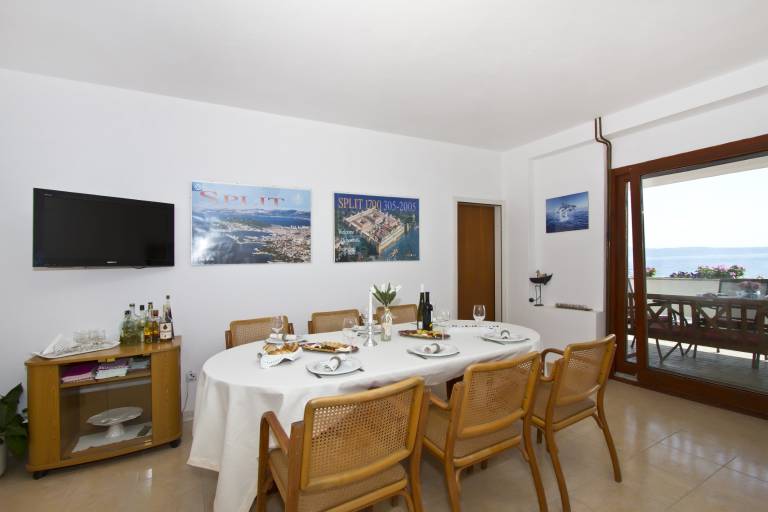 Spacious 110 m2 apt with terrace and garden — photo 2