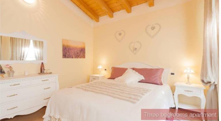 Rental apartment with grill, patio & yard in Vicenza