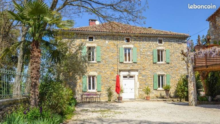 Maison de vacances Saint-Alban-Auriolles