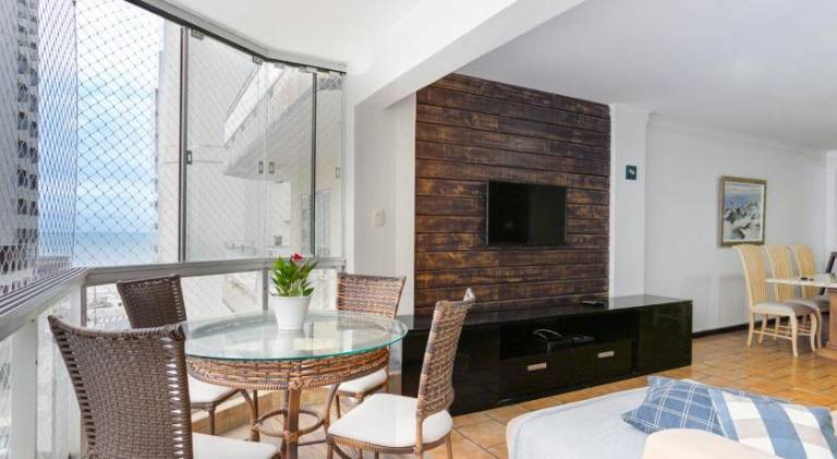 Holiday apartment with 3 rooms for 8 persons in Balneário Camboriú