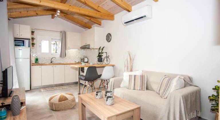 Pleasant apartment with patio & garden | Beach nearby | Pets are welcome — photo 2