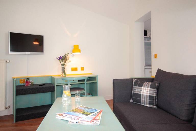  mit Hund in Neukirchen beim Heiligen Blut f&uuml;r max.  Personen