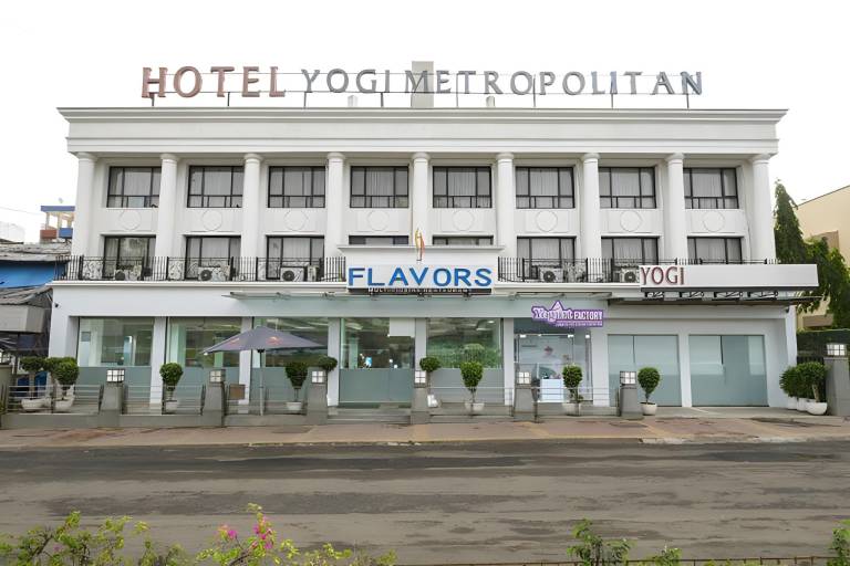 Yogi Metropolitan