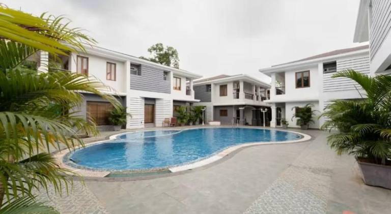 Villa with terrace & pool | Dogs allowed — photo 3