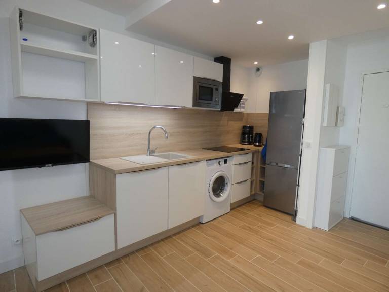 Modern Studio with Garden, Close to Beach & Shops, Perfect for Families — photo 5