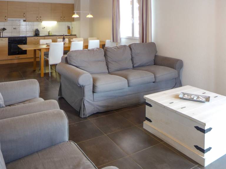 Fully equipped pleasant rental apartment | Mountain view | Close to the ski | Pet-friendly — photo 2