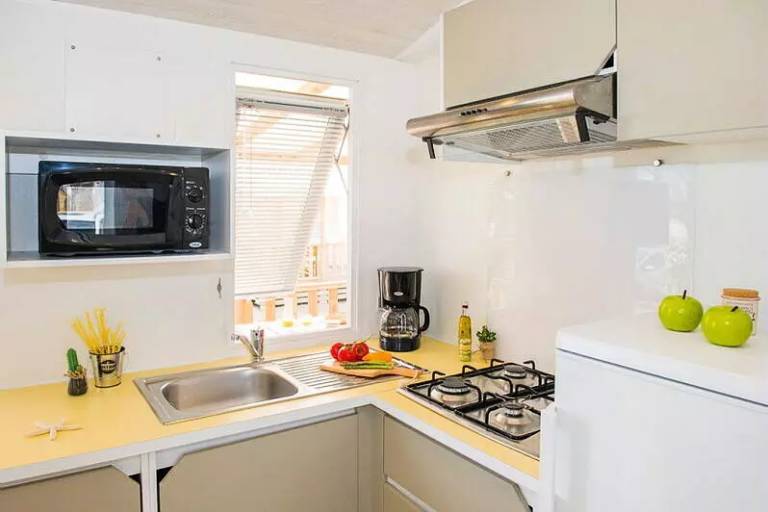 Campsite Millau Plage - Mobile home Comfort 2 bdr. 4 pers. Covered Decking — photo 5