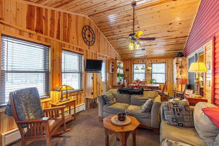 Cabin  Ely