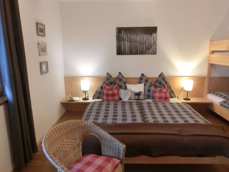 Holiday apartment with terrace & barbecue — photo 4