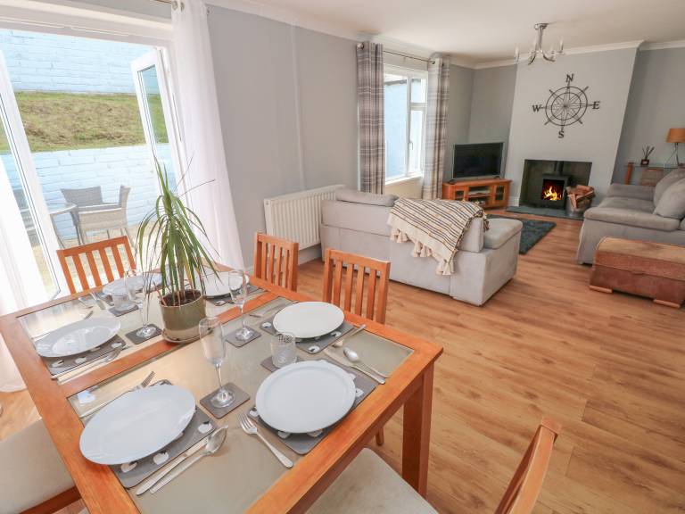 Children-friendly cottage with garden & hot tub | Pets allowed — photo 3