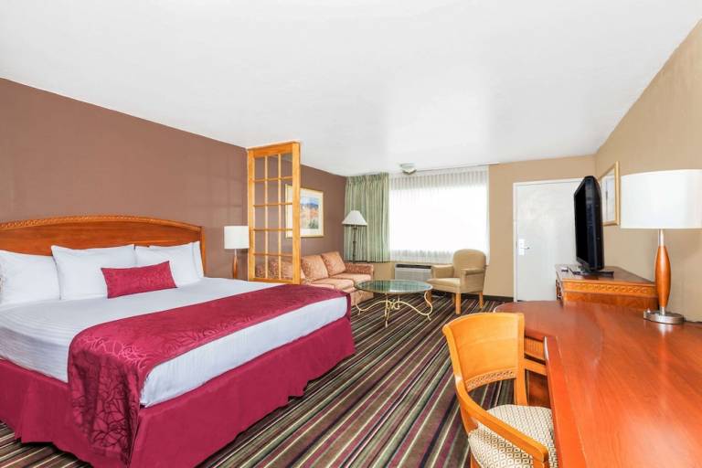 Motel  Logan