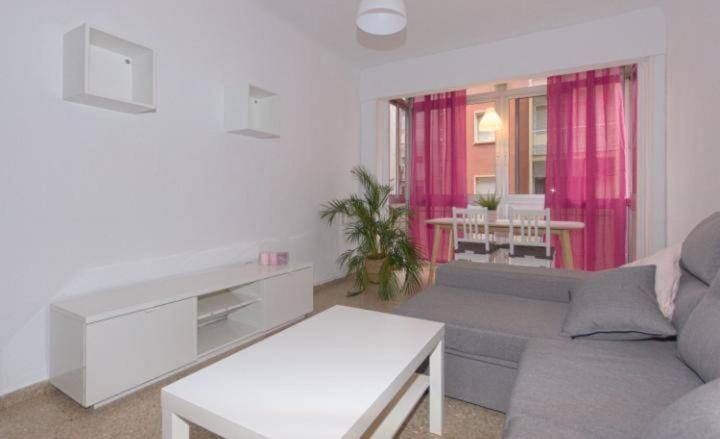 Holiday apartment with 3 rooms for 4 persons — photo 2