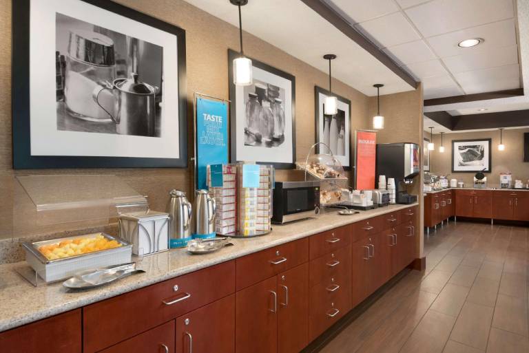 Hampton Inn Battle Creek — photo 5