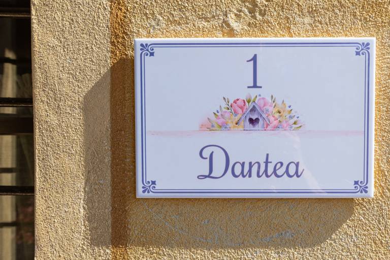 San Giovanni R. Apartment 1 Dantea with Private Garden, Wi-Fi, and Air Conditioning — photo 4