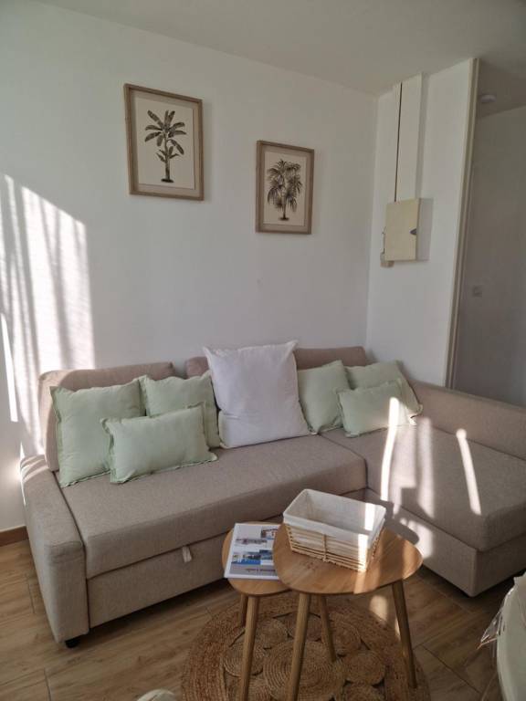 Apartment 'Toulon, Soleil Et Douceur I' with Mountain View, Wi-Fi and Air Conditioning — photo 4