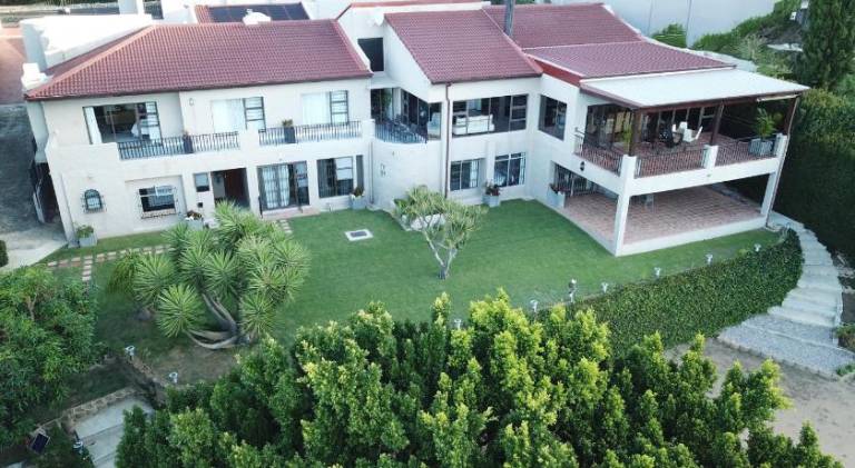 500 m&sup2; Ferienhaus