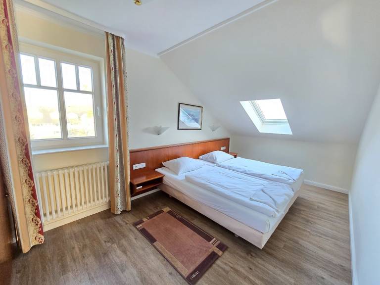 Komfort Ferienwohnung mit 2 Schlafzimmern und Balkon im Dachgeschoss — photo 4