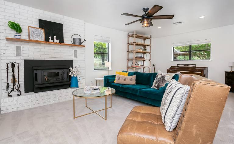 Family-oriented pleasant vacation home with barbecue & hot tub | Mountain view | Pets allowed — photo 2