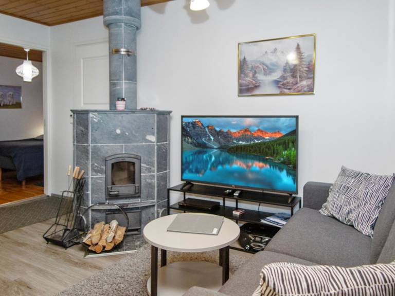 Vacation home with patio & sauna | Nature view — photo 3