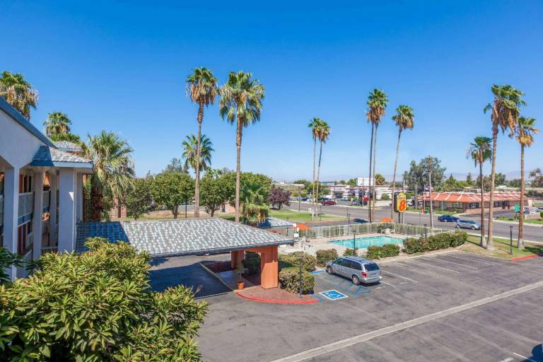 Super 8 By Wyndham Bakersfield/Central in Bakersfield, CA