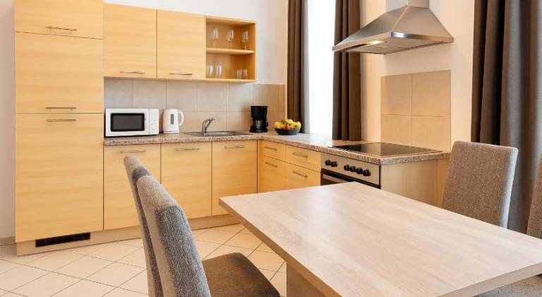 Serviced apartment with pool, jacuzzi & sauna | Next to St. Stephen's Basilica — photo 4