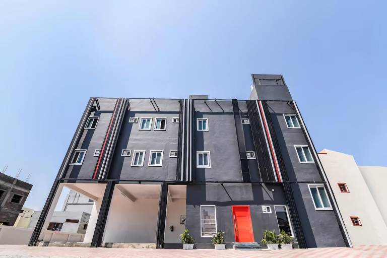 RG Suites Thoraipakkam in Chennai