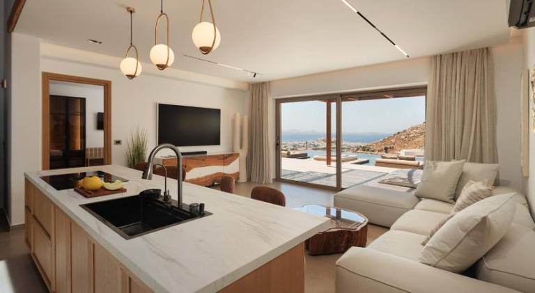 Wonderful villa with hot tub, private pool & garden | Dogs allowed — photo 2