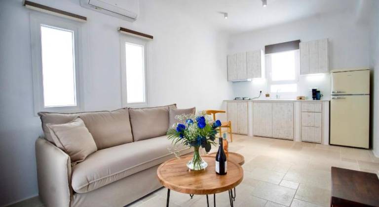 Holiday apartment with yard, terrace & hot tub — photo 2
