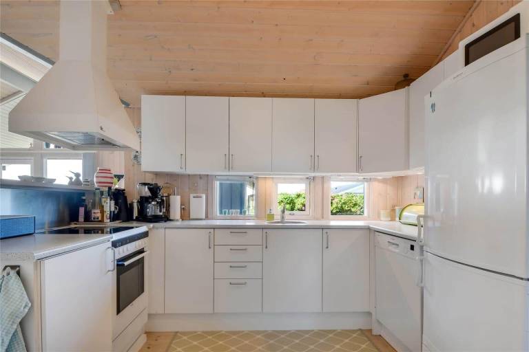 Fully equipped big vacation home with patio, barbecue & jacuzzi | Pets allowed — photo 2