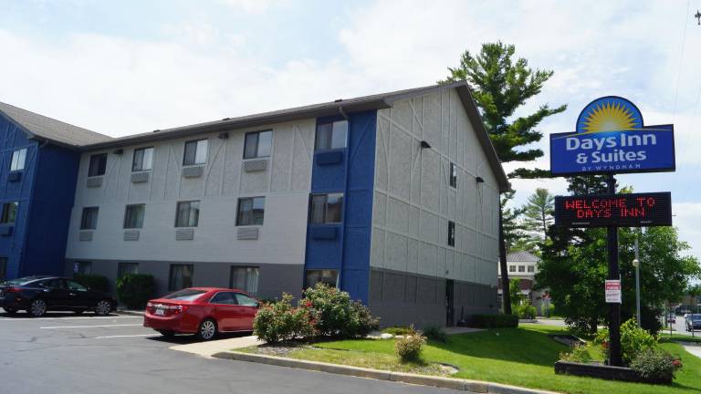 Days Inn & Suites by Wyndham Traverse City in Traverse City, MI