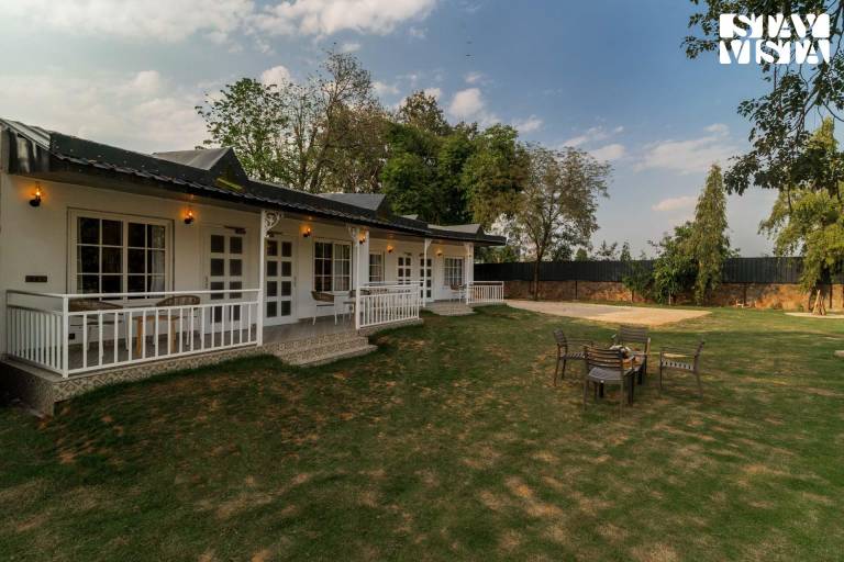 StayVista at Luxury Cottage@The Ivory Courtyard — photo 5