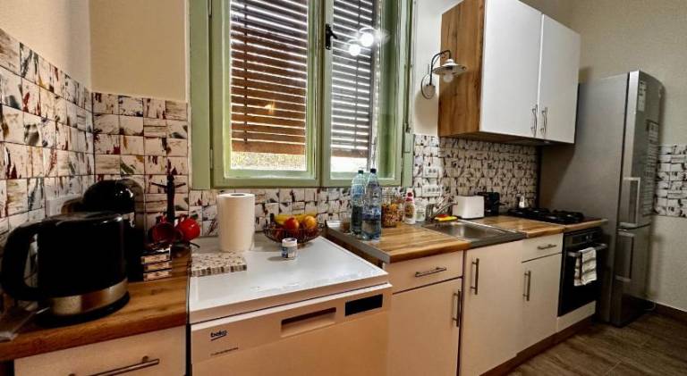 Holiday apartment with patio & yard | Pets allowed — photo 5