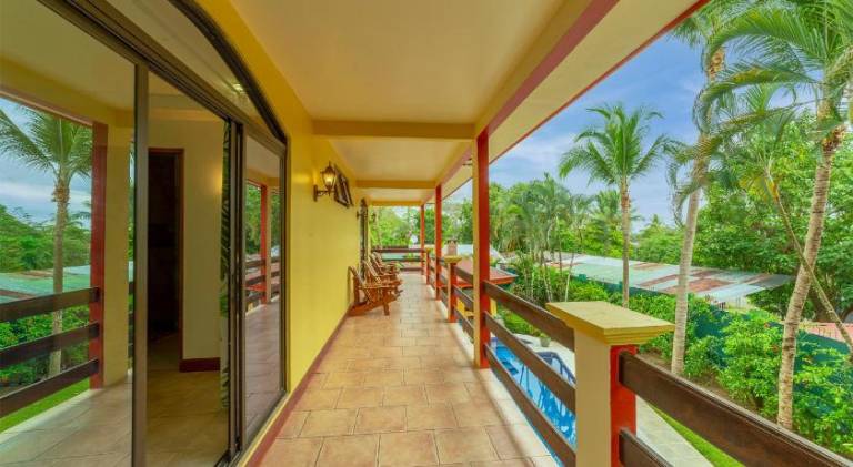 Villa with pool — photo 3