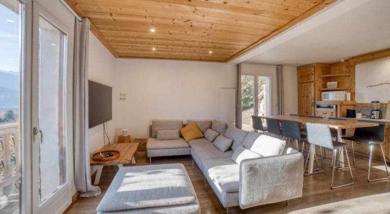 Chalet with 1 room for 8 persons in Combloux