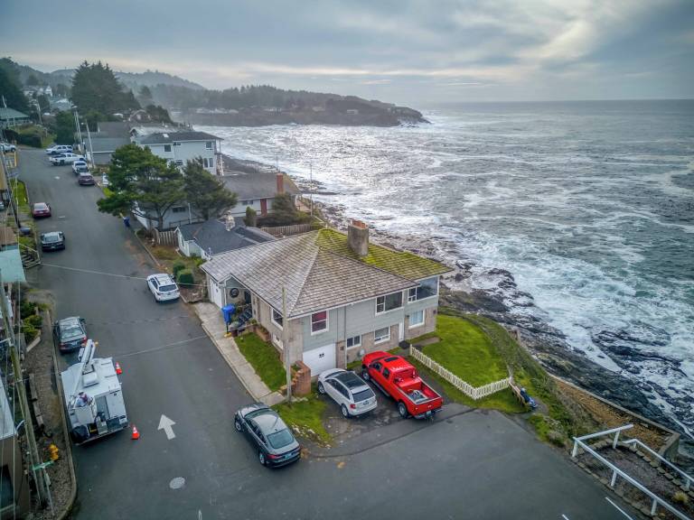 House Depoe Bay