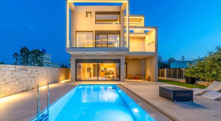 Holiday apartment with pool | Close to the beach | Dogs allowed in Malevizi