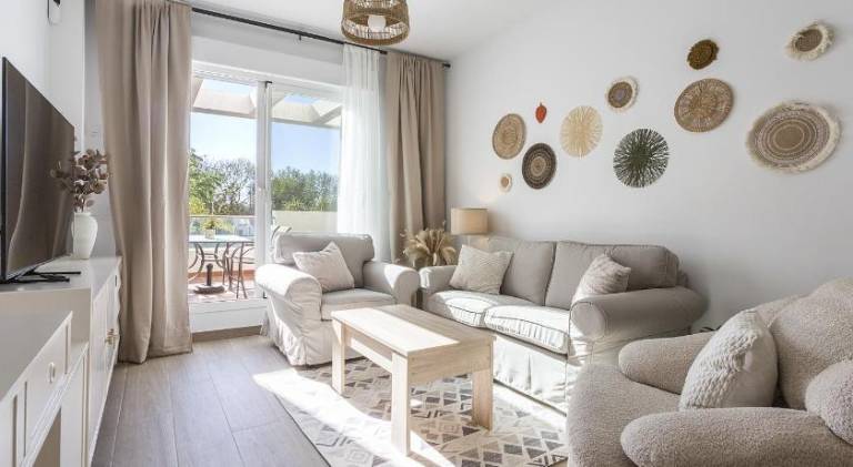 Fully equipped holiday apartment with terrace, garden & private pool | Pets are welcome — photo 2