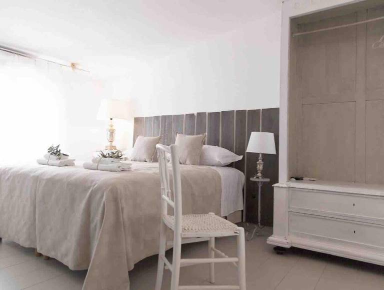 Fully equipped spacious villa with barbeque, pool & garden | Dogs allowed — photo 2