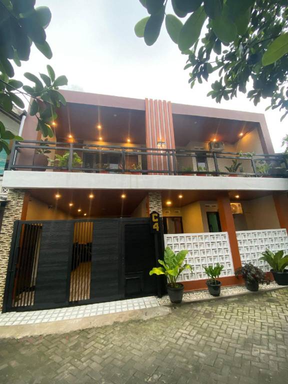 200 m&sup2; Ferienhaus