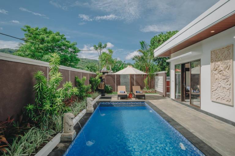 200 m&sup2; Villa