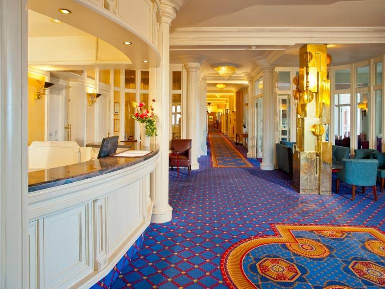 Bournemouth Carlton Hotel By Belvilla — photo 3