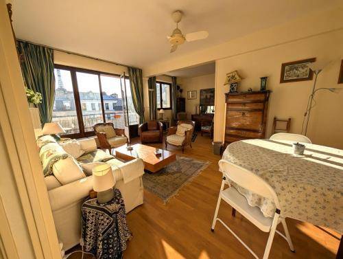 Holiday apartment | Next to Eiffel Tower | Dogs allowed — photo 2