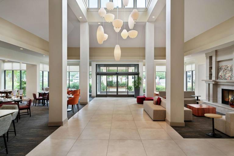 Hilton Garden Inn Charlotte/Ayrsley — photo 2